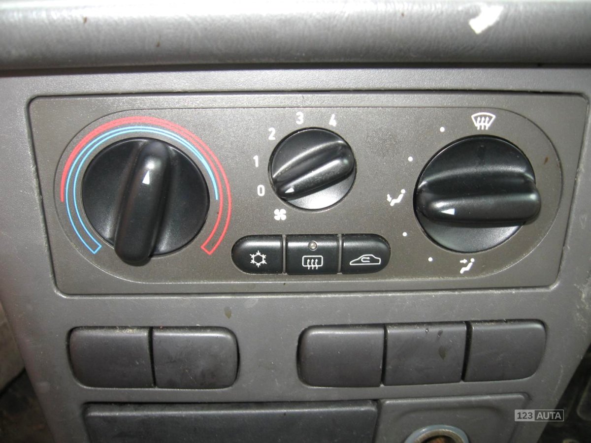 Saab 9-3, 1999 - pohled č. 13