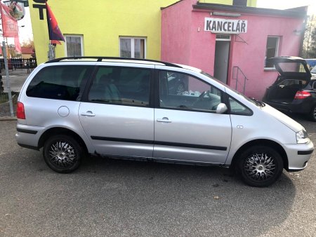 Seat Alhambra 1,9 TDI, 2005 - pohled č. 4