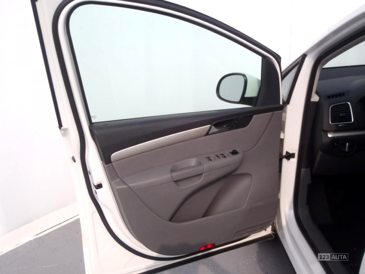 Seat Alhambra, 2014 - pohled č. 10