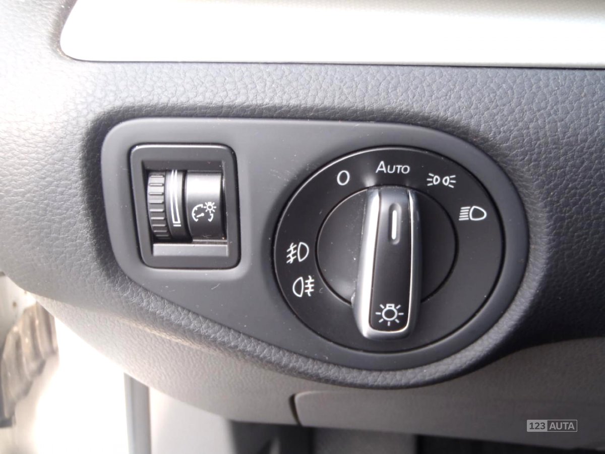 Seat Alhambra, 2014 - pohled č. 12