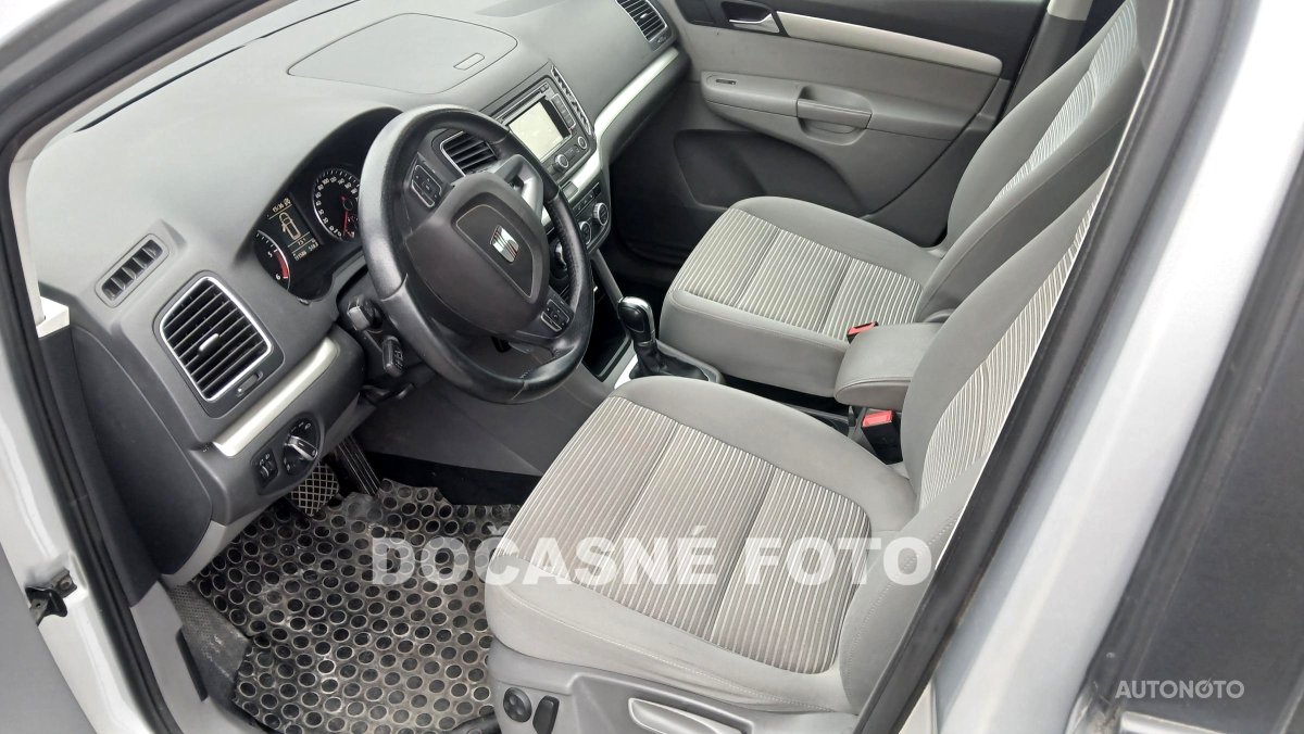 Seat Alhambra, 2014 - pohled č. 3