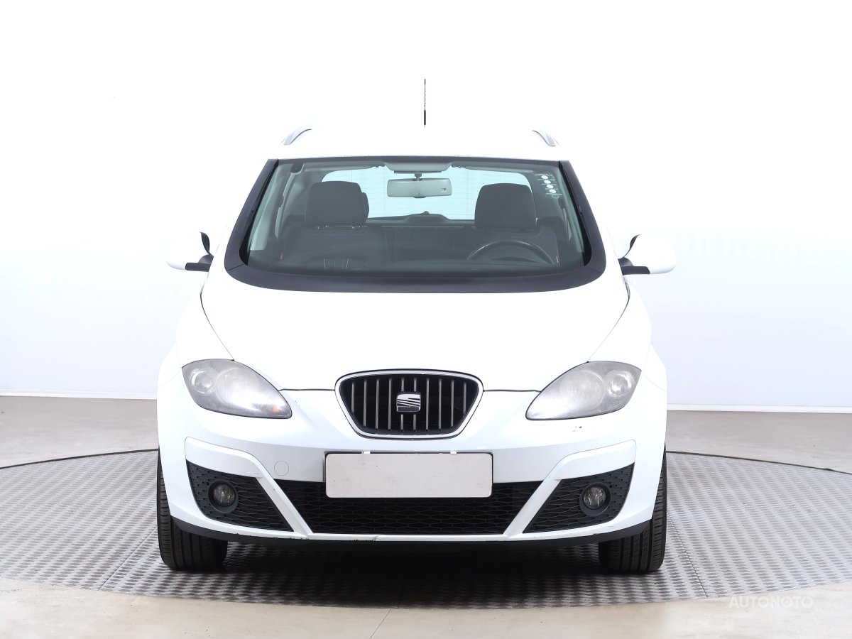 Seat Altea XL, 2012 - pohled č. 2