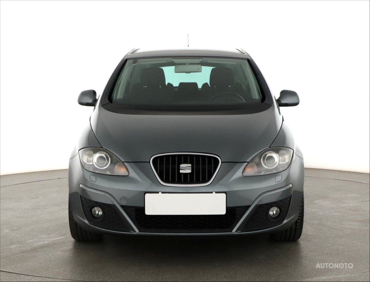 Seat Altea XL, 2012 - pohled č. 2