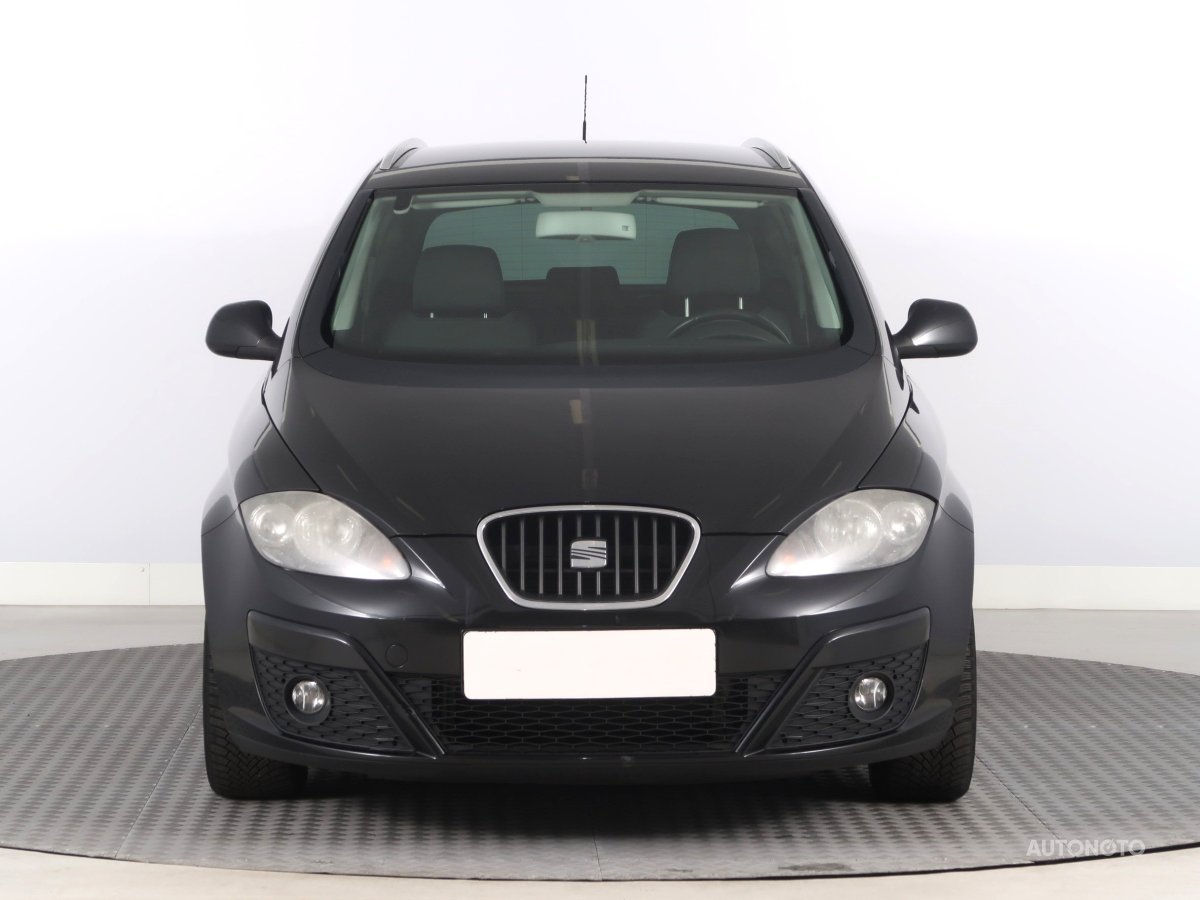 Seat Altea XL, 2012 - pohled č. 2