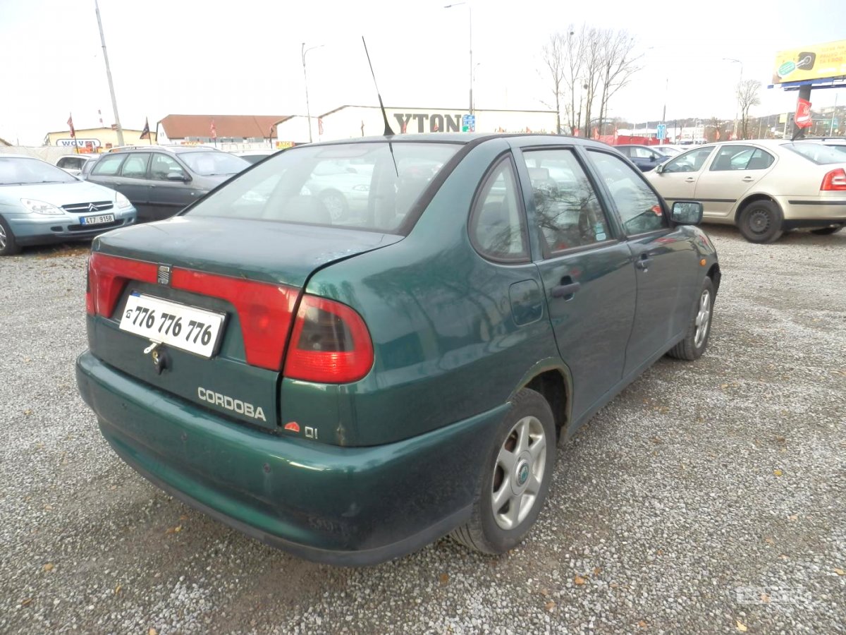 Seat Cordoba, 1998 - pohled č. 3