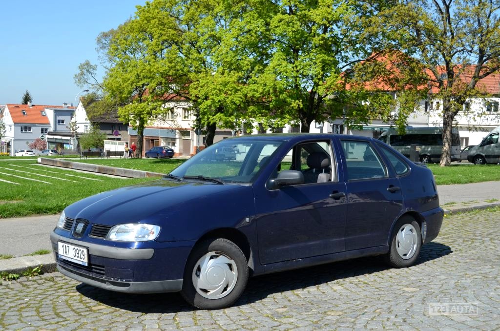 Seat Cordoba, 2002 - celkový pohled