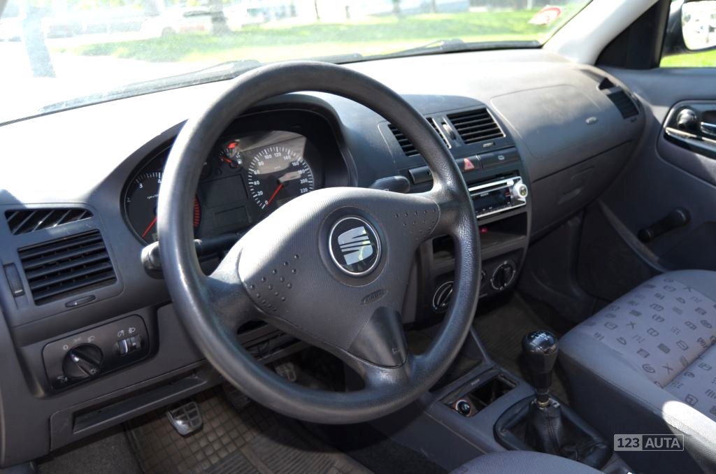 Seat Cordoba, 2002 - pohled č. 10