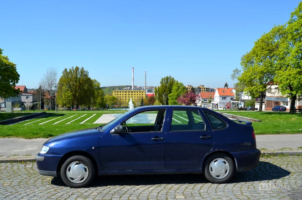 Seat Cordoba, 2002 - pohled č. 2