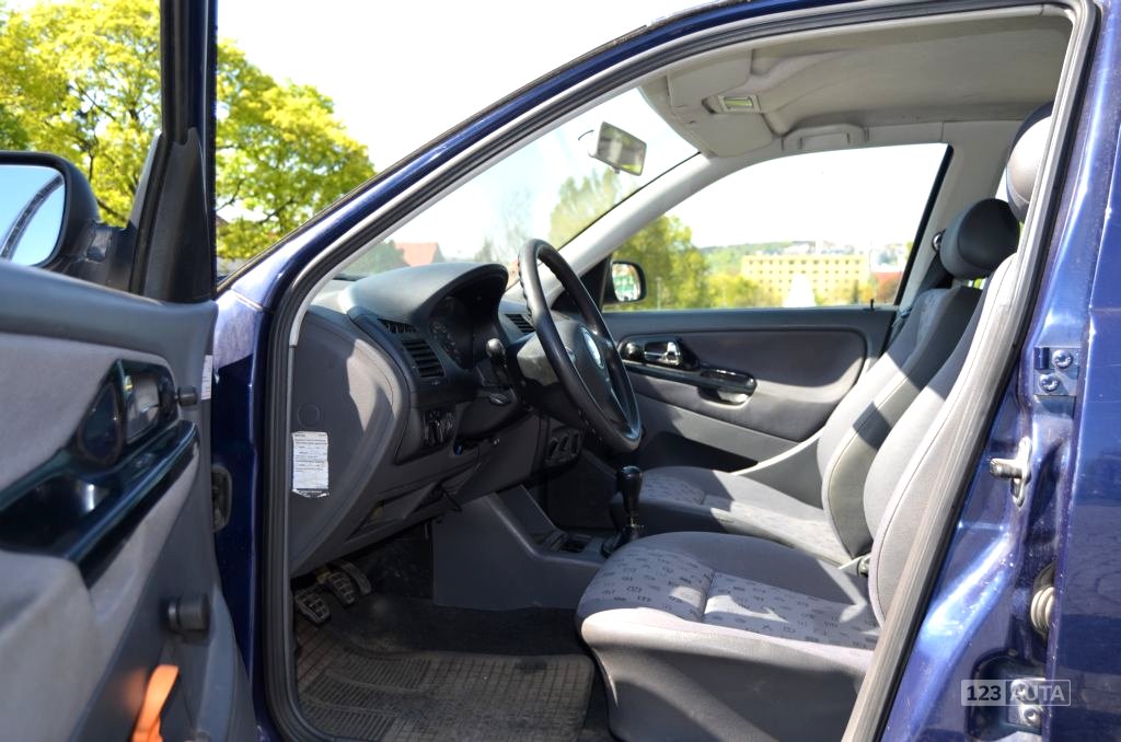 Seat Cordoba, 2002 - pohled č. 9