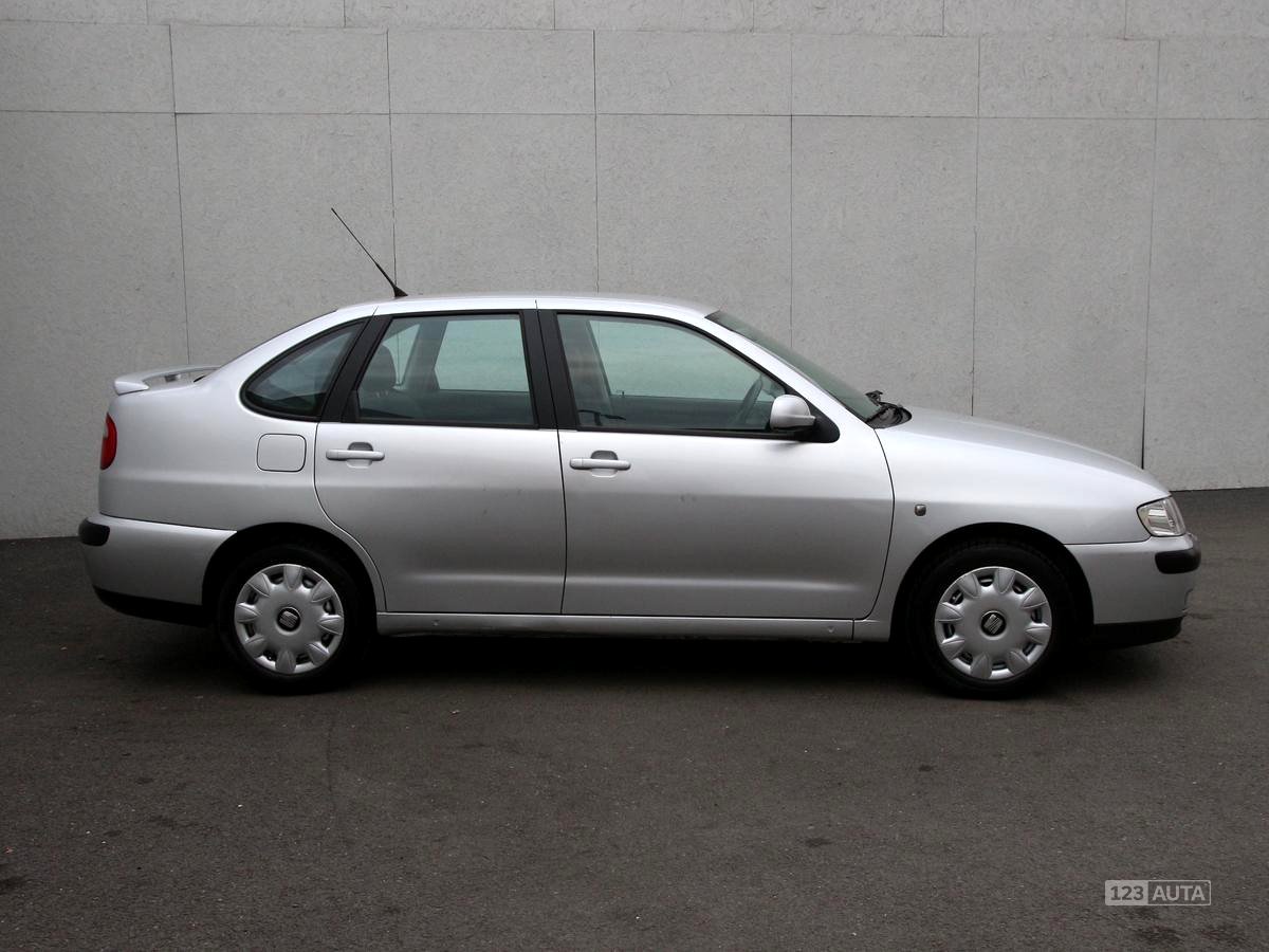 Seat Cordoba, 2001 - pohled č. 4