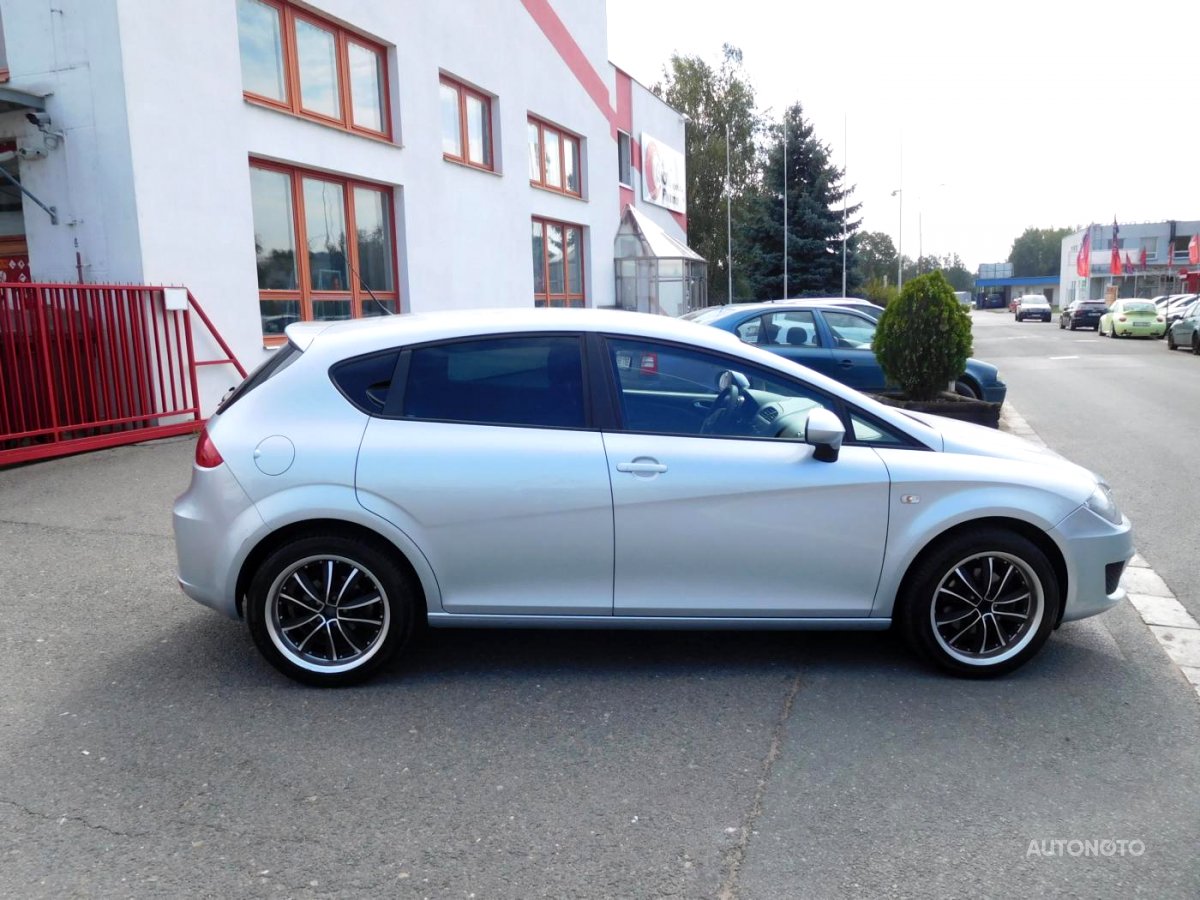 Seat Leon, 2011 - pohled č. 4