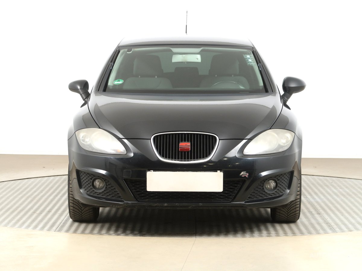 Seat Leon, 2011 - pohled č. 2