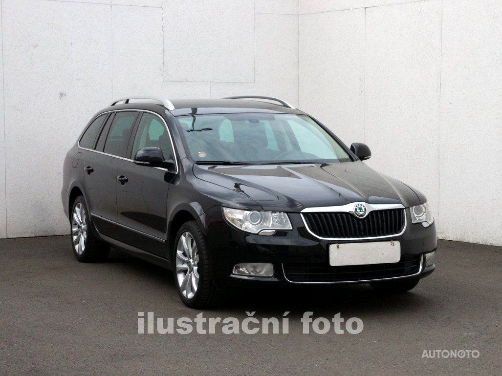 Škoda Superb, 2014 - celkový pohled