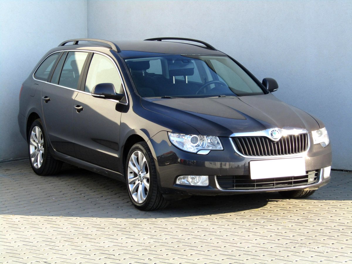 Škoda Superb, 2011 - celkový pohled