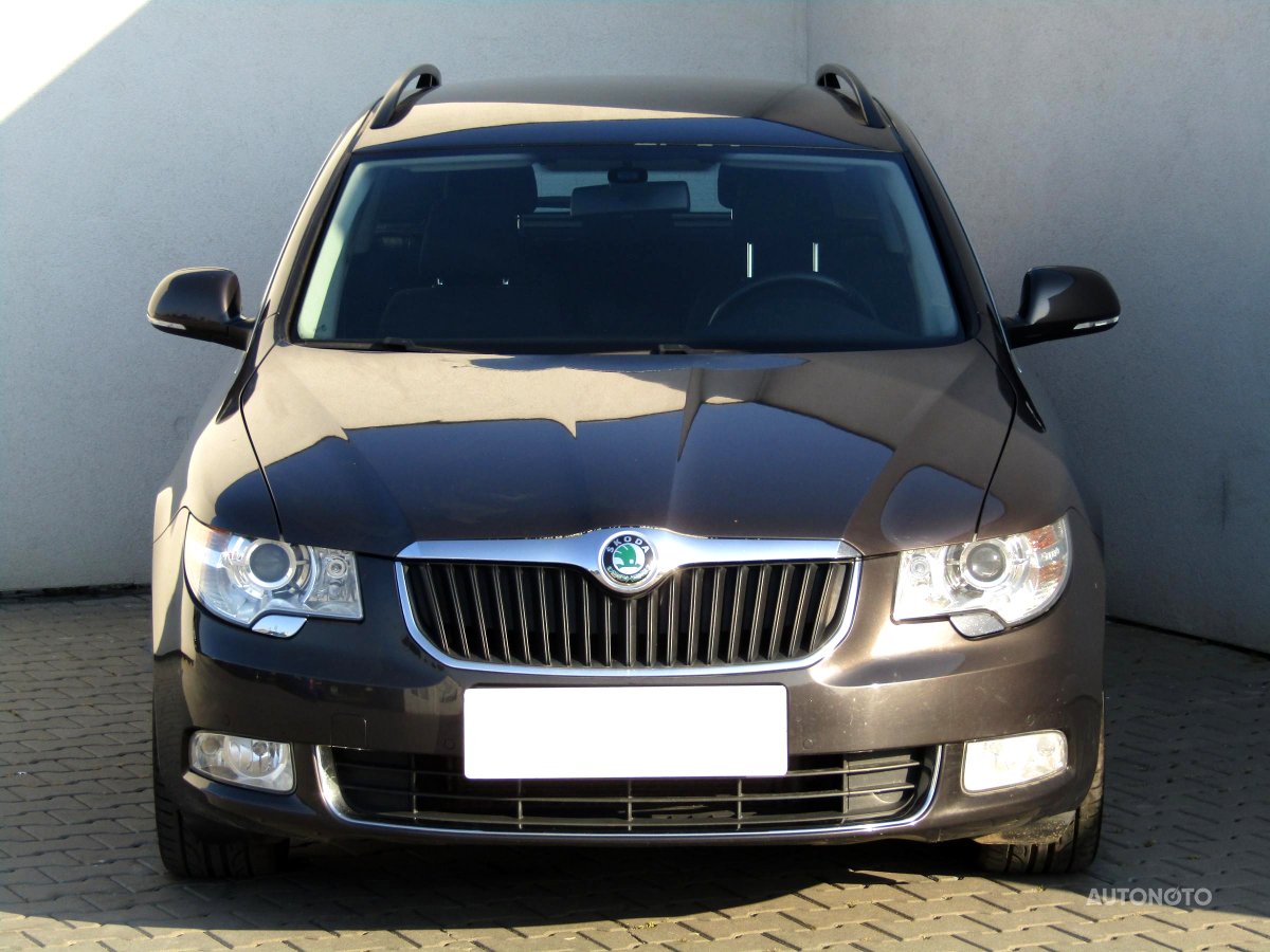 Škoda Superb, 2011 - pohled č. 2