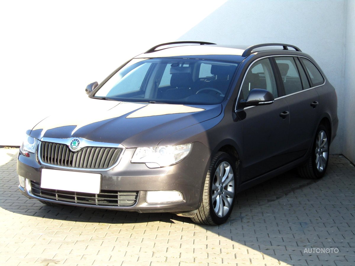 Škoda Superb, 2011 - pohled č. 3