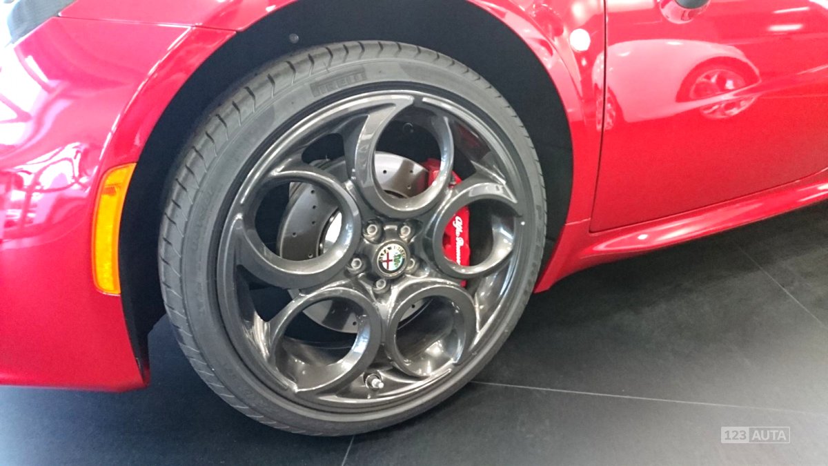 Alfa Romeo 4C, 2016 - pohled č. 5