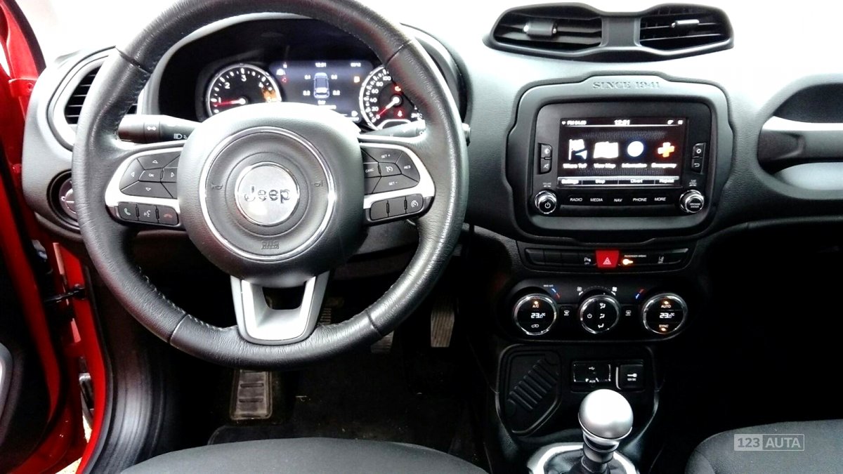 Jeep Renegade, 2015 - pohled č. 3