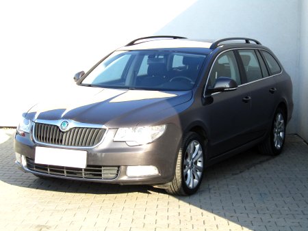 Škoda Superb, 2011 - pohled č. 3