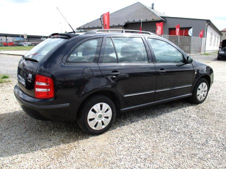 Škoda Fabia Elegance, 2001 - pohled č. 3