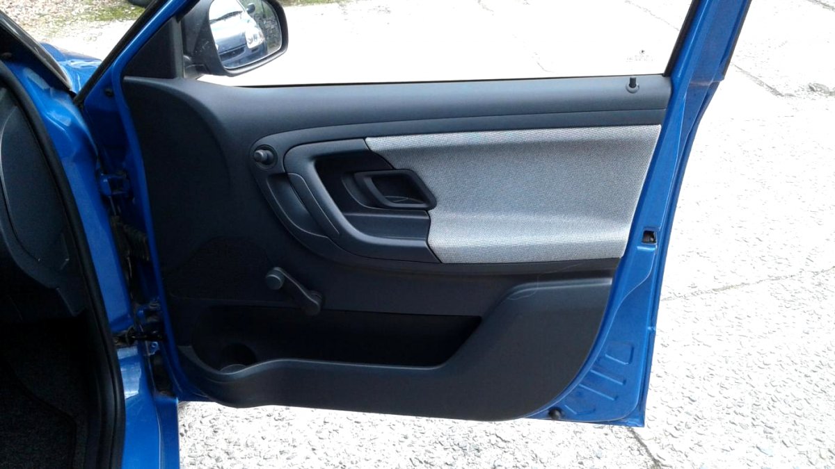 Škoda Fabia II, 1.2HTP, 2009 - pohled č. 14