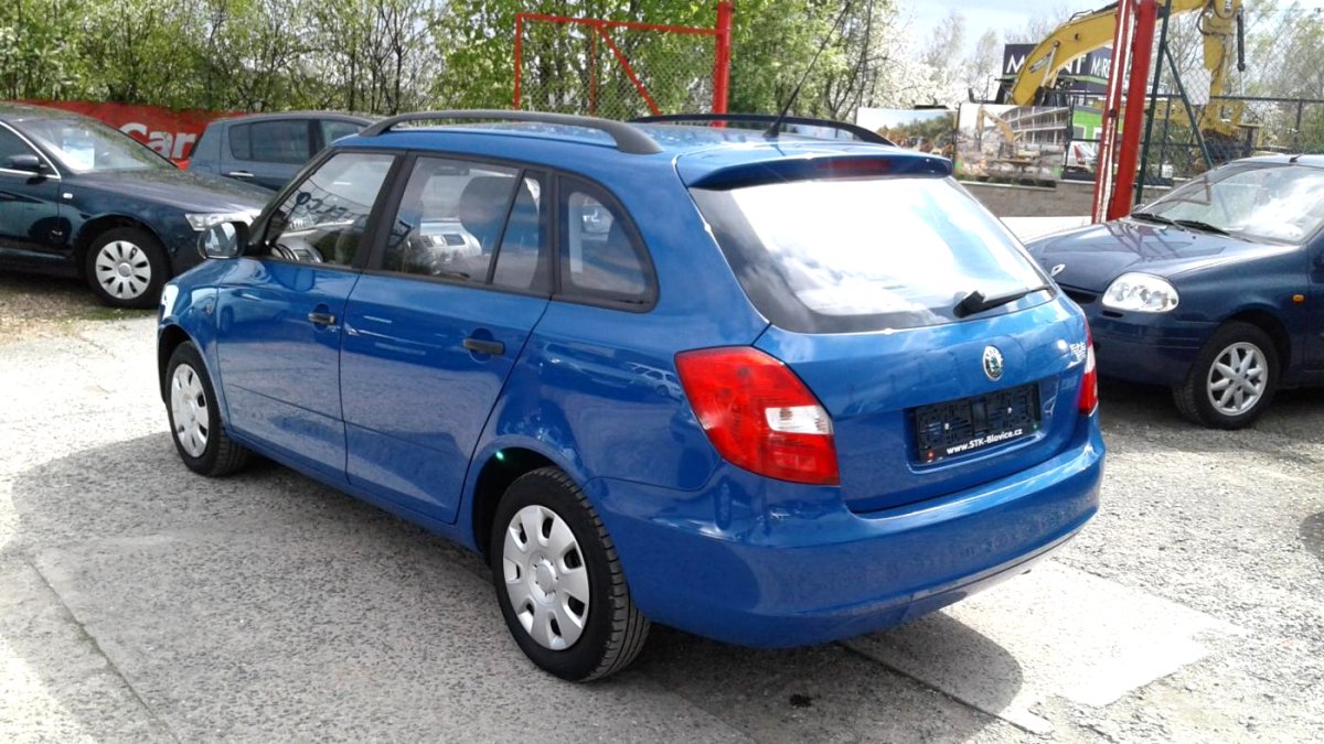 Škoda Fabia II, 1.2HTP, 2009 - pohled č. 7