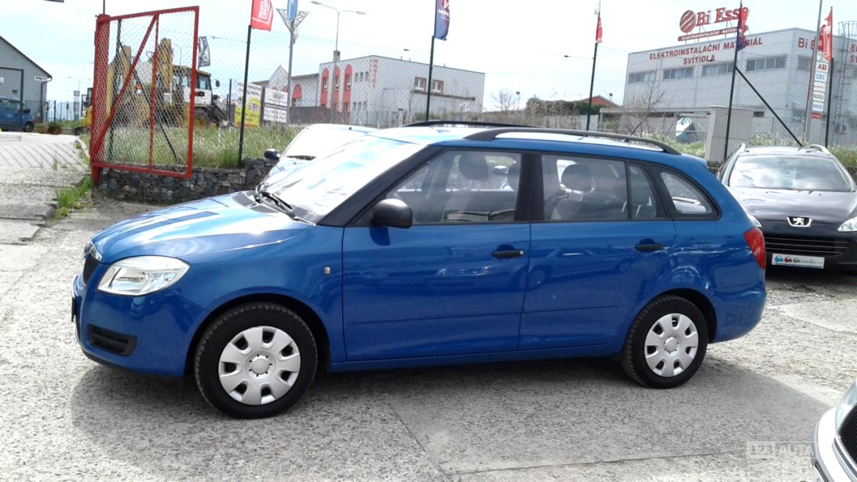 Škoda Fabia II, 1.2HTP, 2009 - pohled č. 8