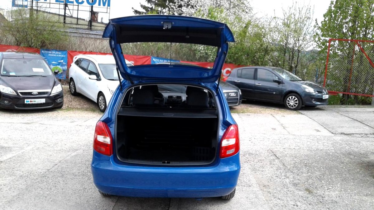 Škoda Fabia II, 1.2HTP, 2009 - pohled č. 9