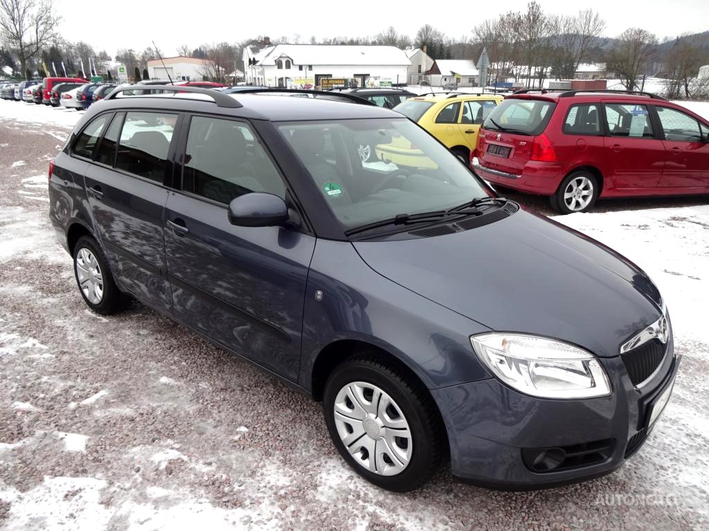 Škoda Fabia II combi 1,4i16V,, 2008 - celkový pohled