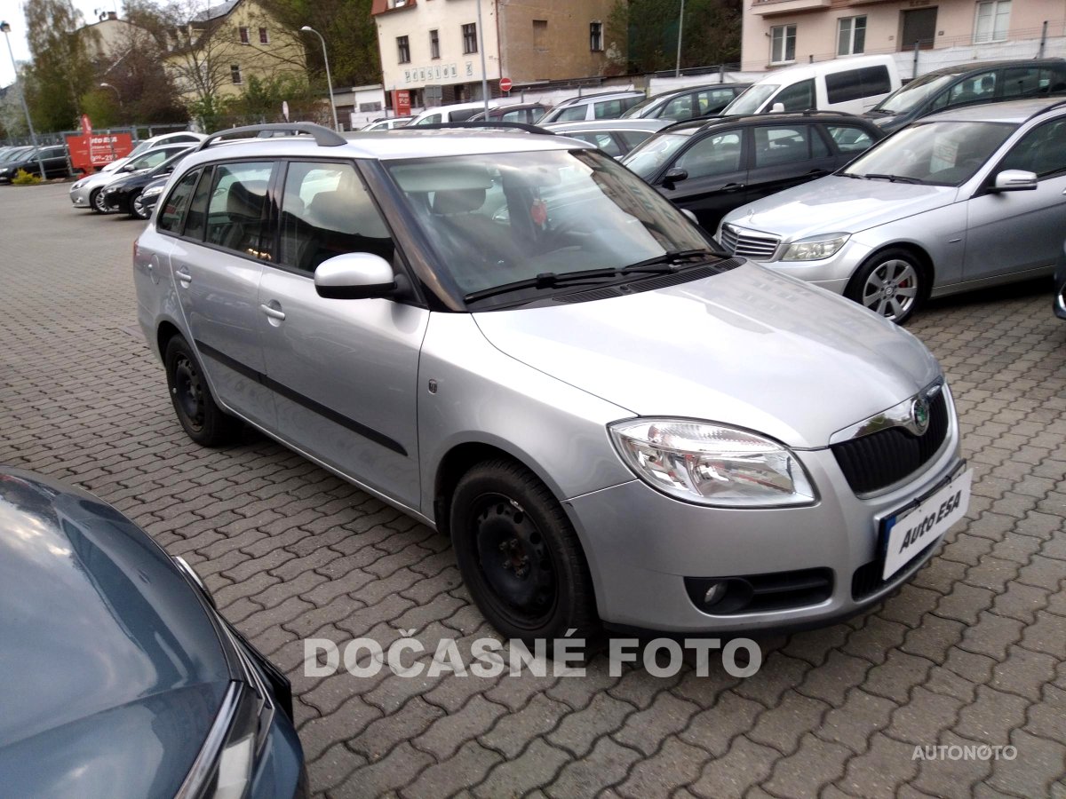 Škoda Fabia II, 2008 - celkový pohled