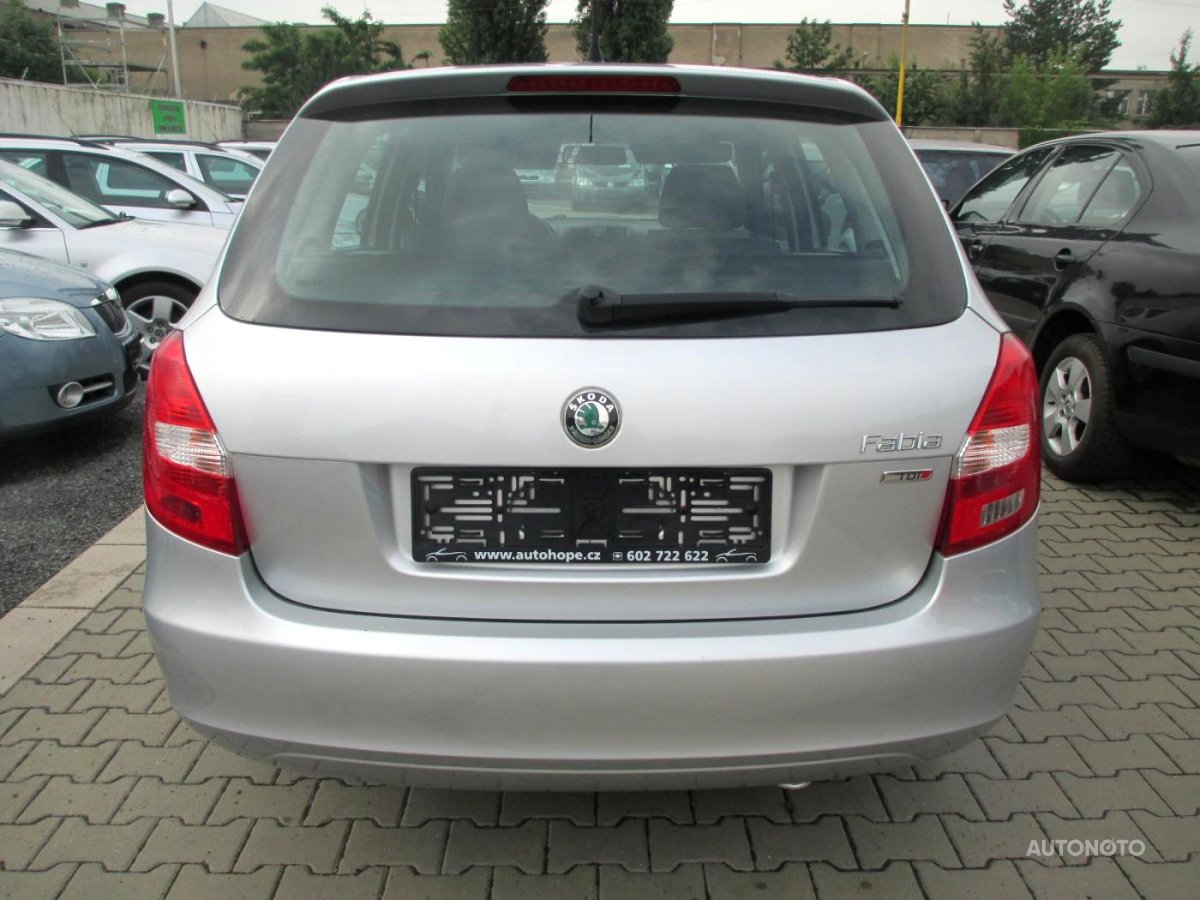 Škoda Fabia, 2011 - pohled č. 5
