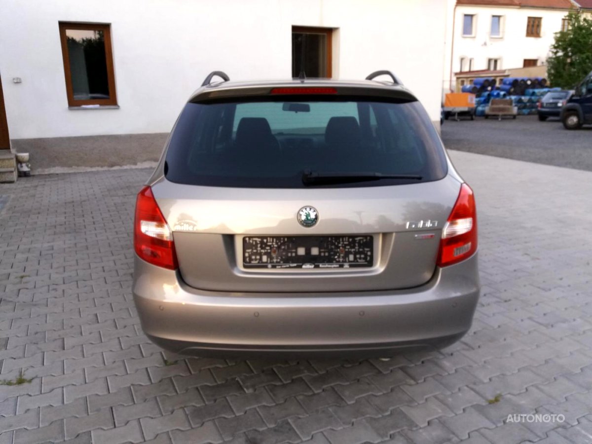 Škoda Fabia, 2011 - pohled č. 5