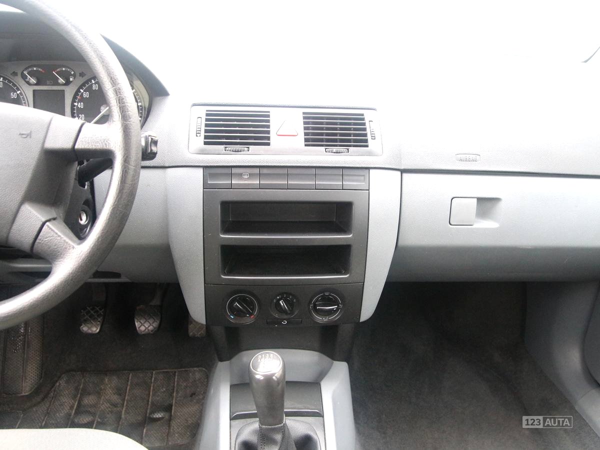 Škoda Fabia, 2000 - pohled č. 13