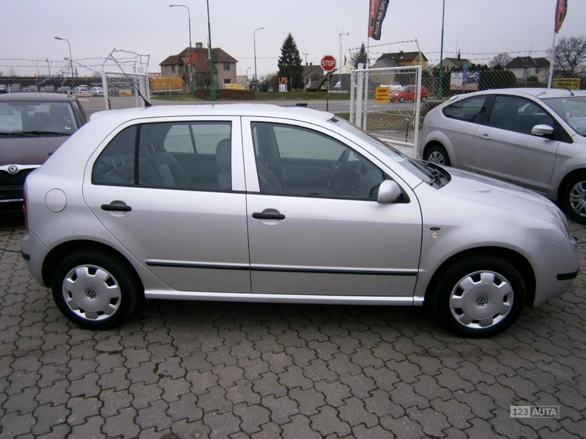 Audi A4, 2005 - pohled č. 2