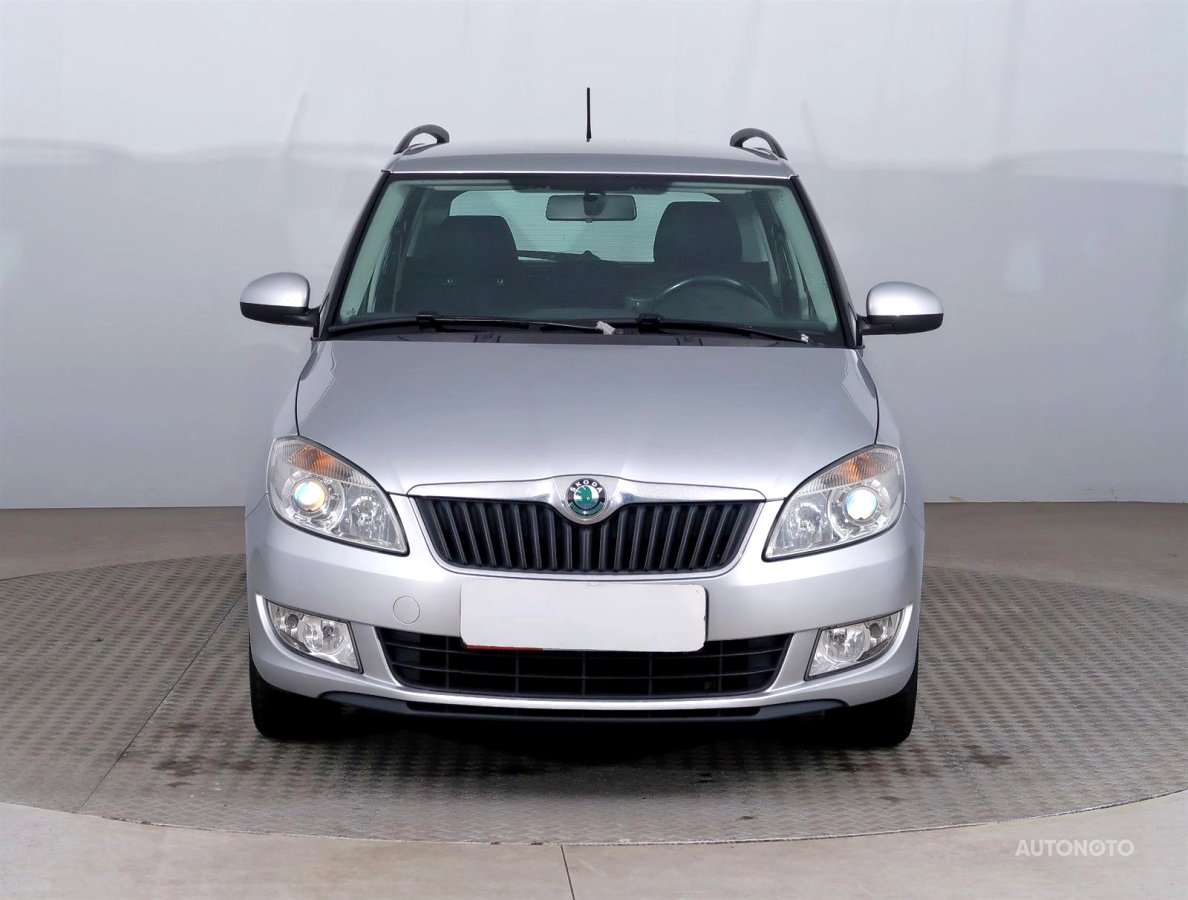 Škoda Fabia, 2012 - pohled č. 2