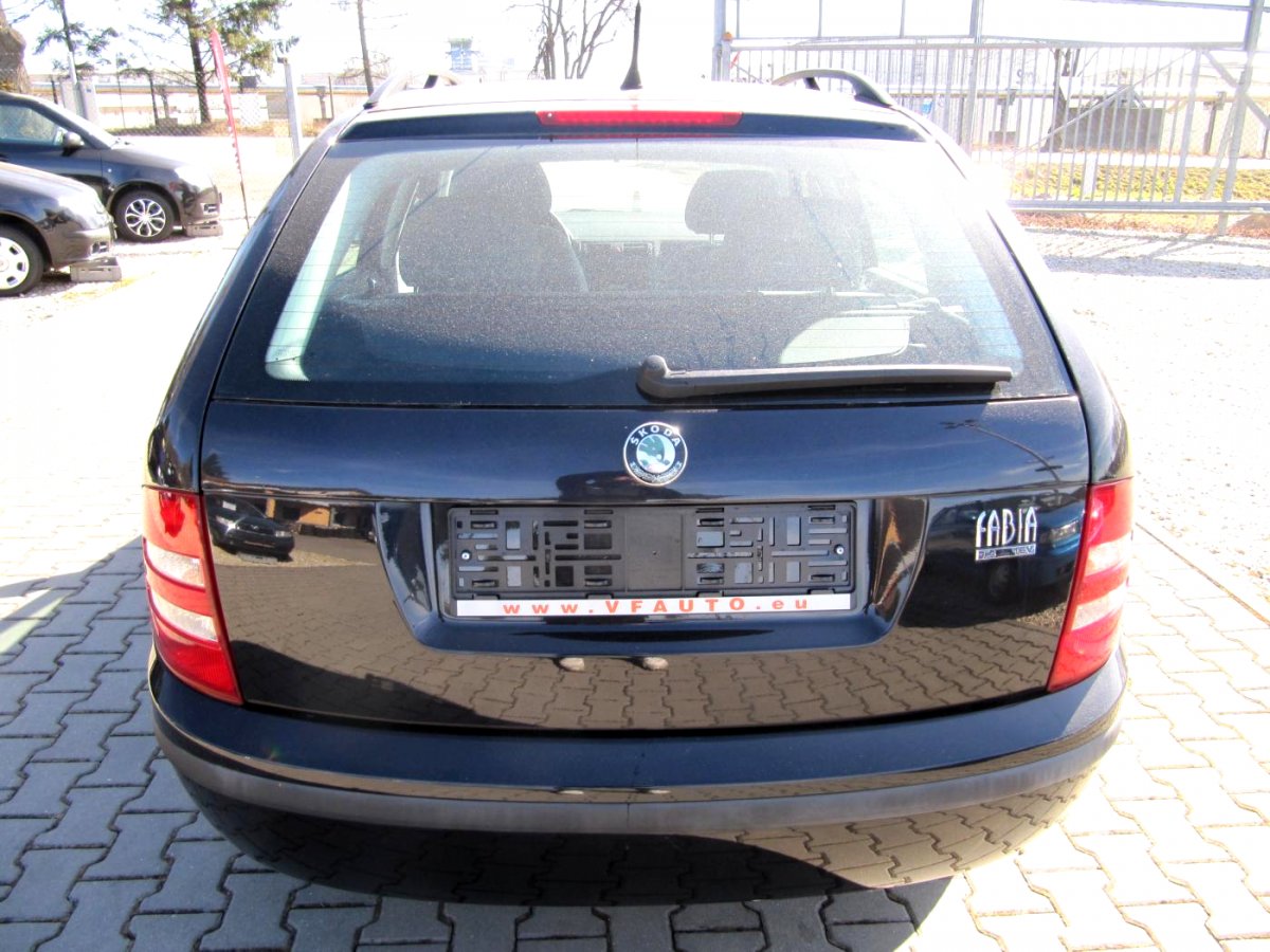 Škoda Fabia, 2002 - pohled č. 5