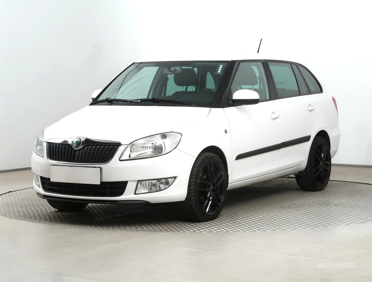 Škoda Fabia, 2012 - pohled č. 3