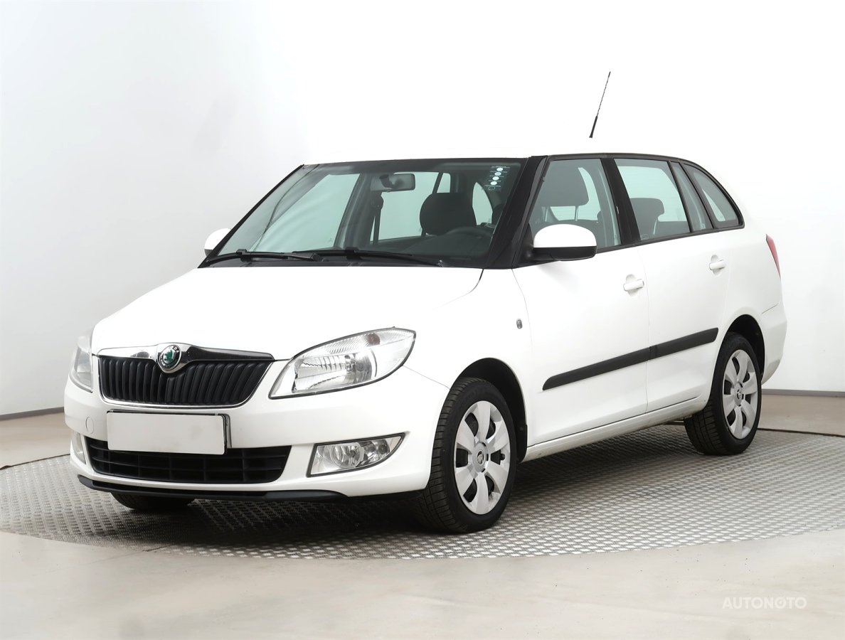 Škoda Fabia, 2011 - pohled č. 3