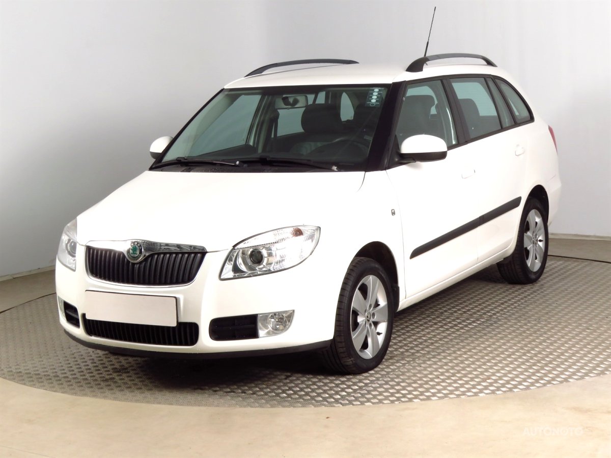 Škoda Fabia, 2010 - pohled č. 3