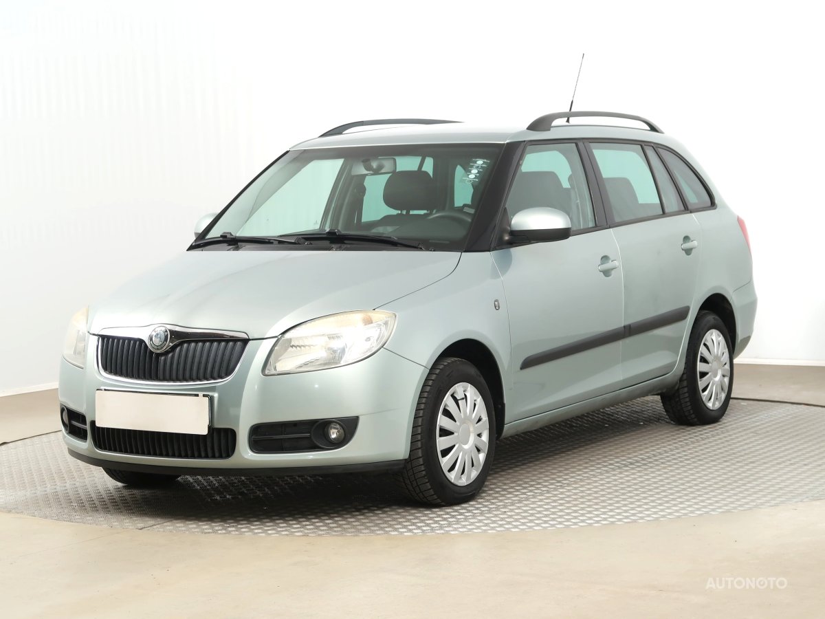 Škoda Fabia, 2010 - pohled č. 3