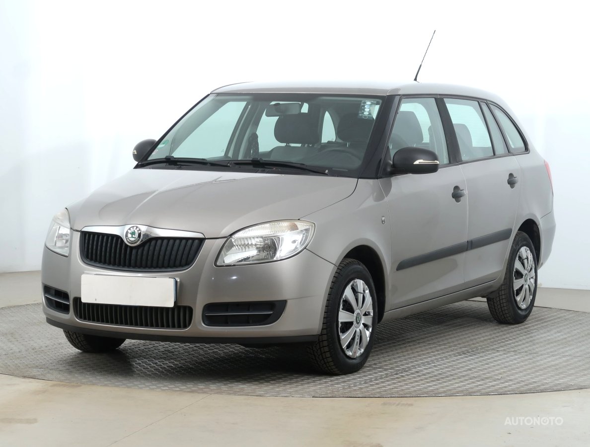Škoda Fabia, 2010 - pohled č. 3
