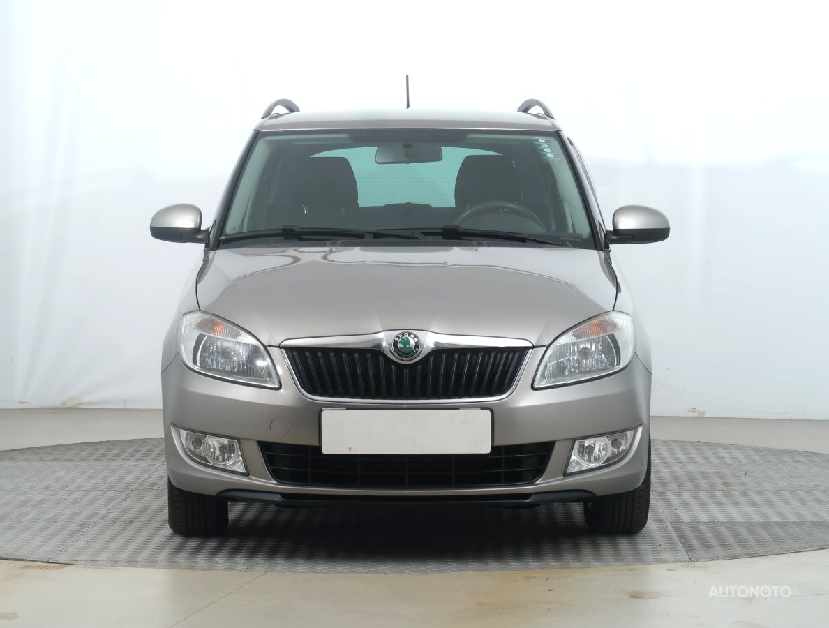 Škoda Fabia, 2011 - pohled č. 2