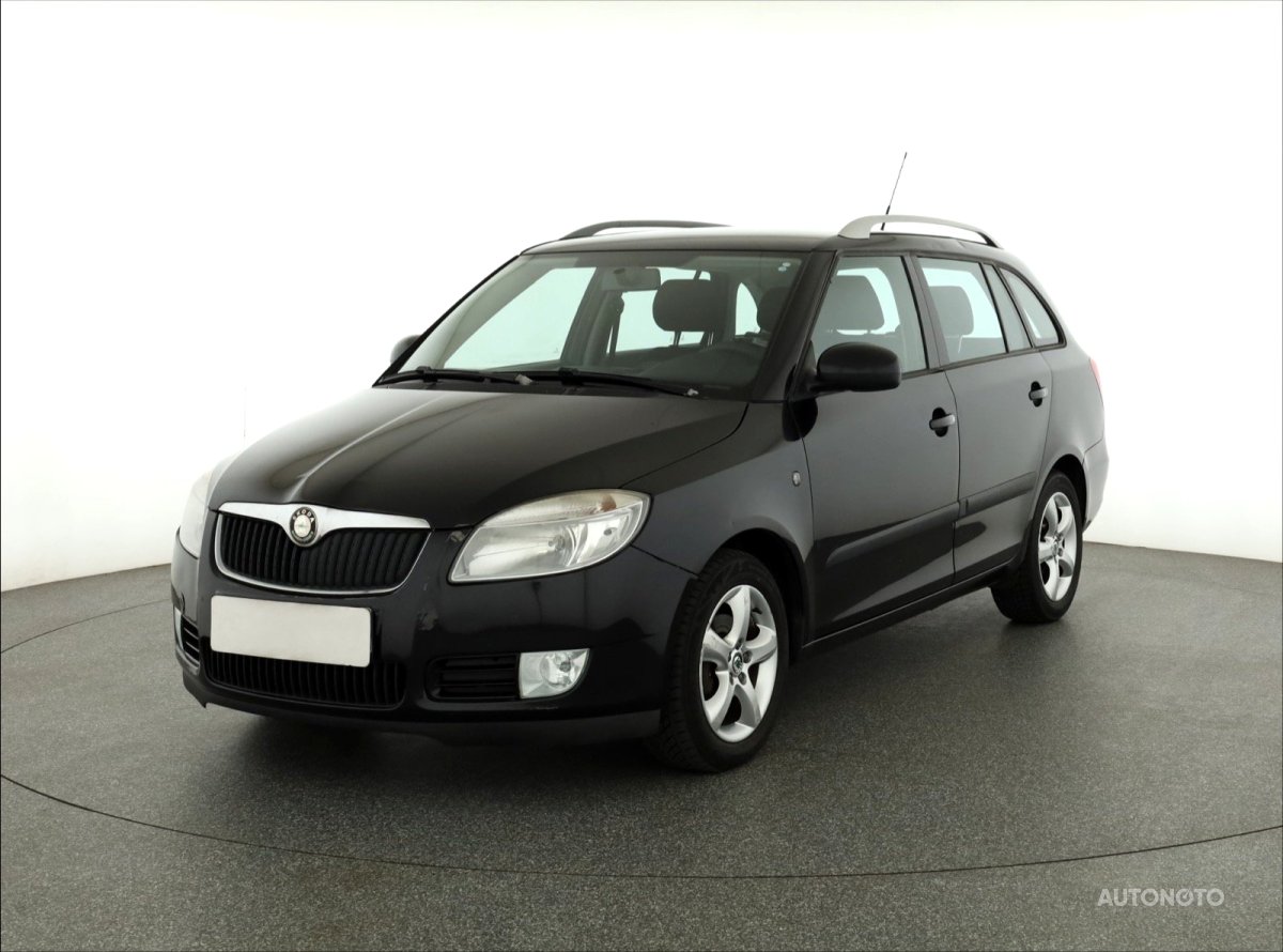 Škoda Fabia, 2010 - pohled č. 3