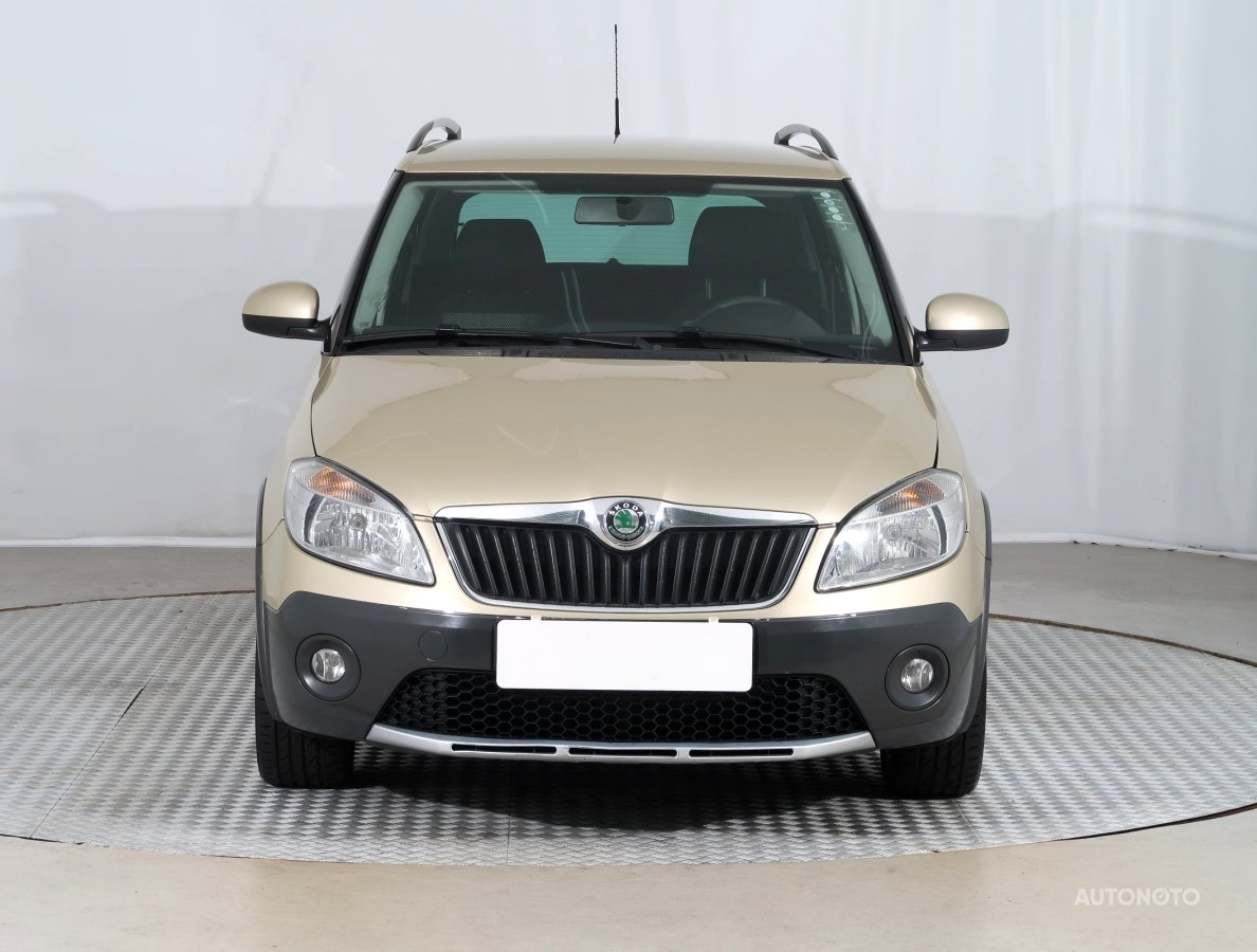 Škoda Fabia, 2010 - pohled č. 2
