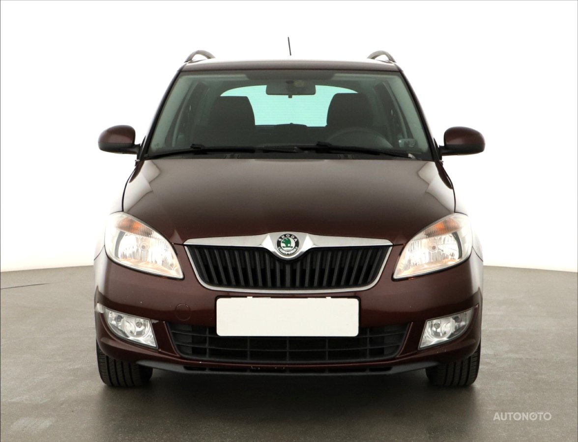 Škoda Fabia, 2012 - pohled č. 2