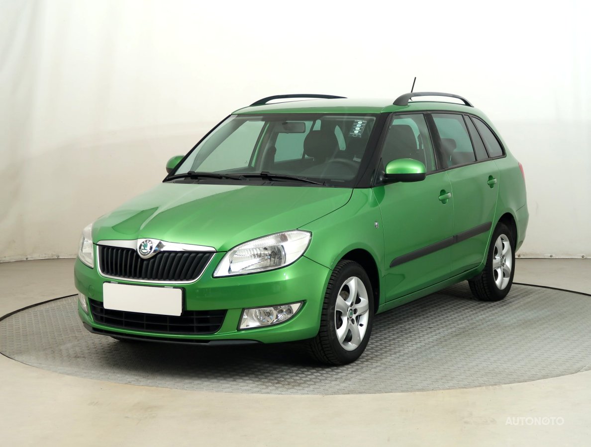 Škoda Fabia, 2012 - pohled č. 3