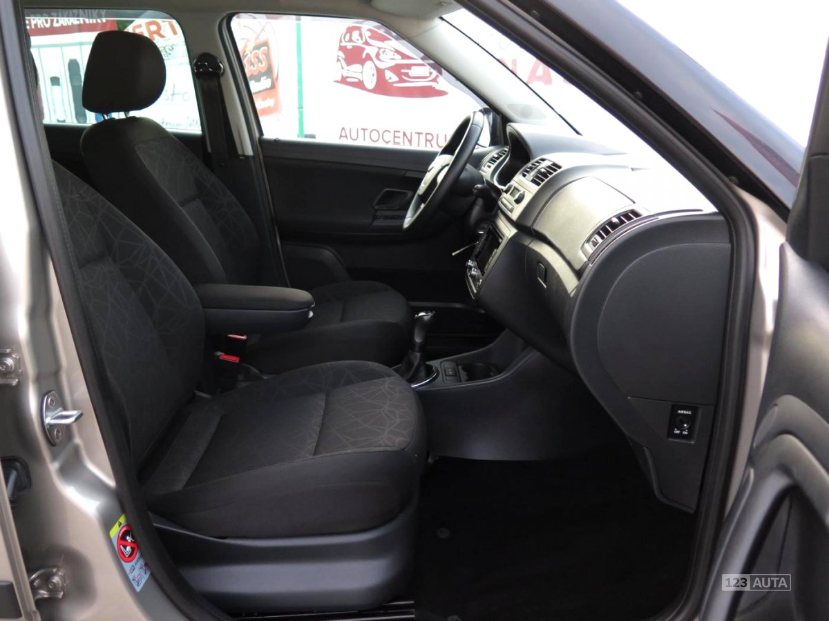 Škoda Fabia, 2012 - pohled č. 16