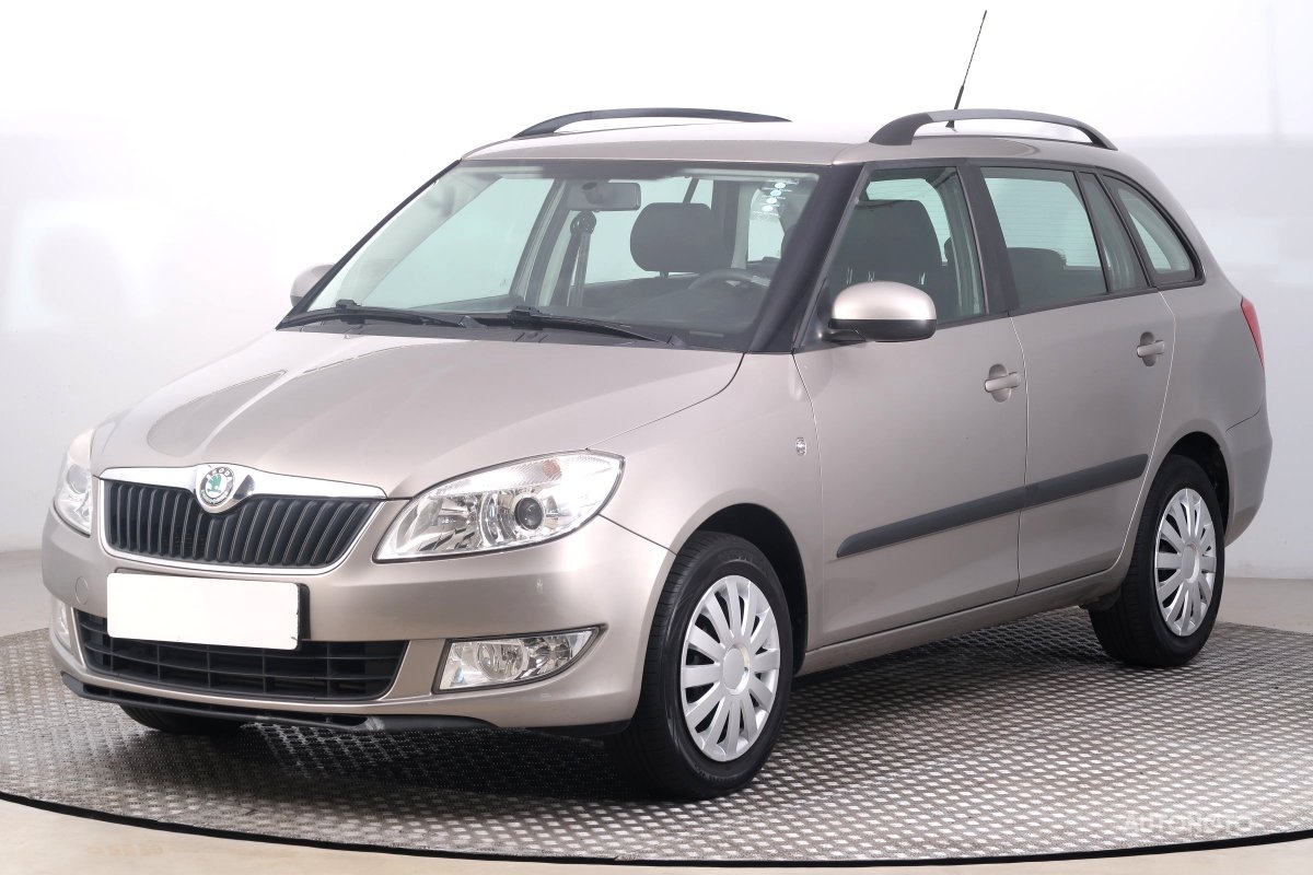 Škoda Fabia, 2011 - pohled č. 3