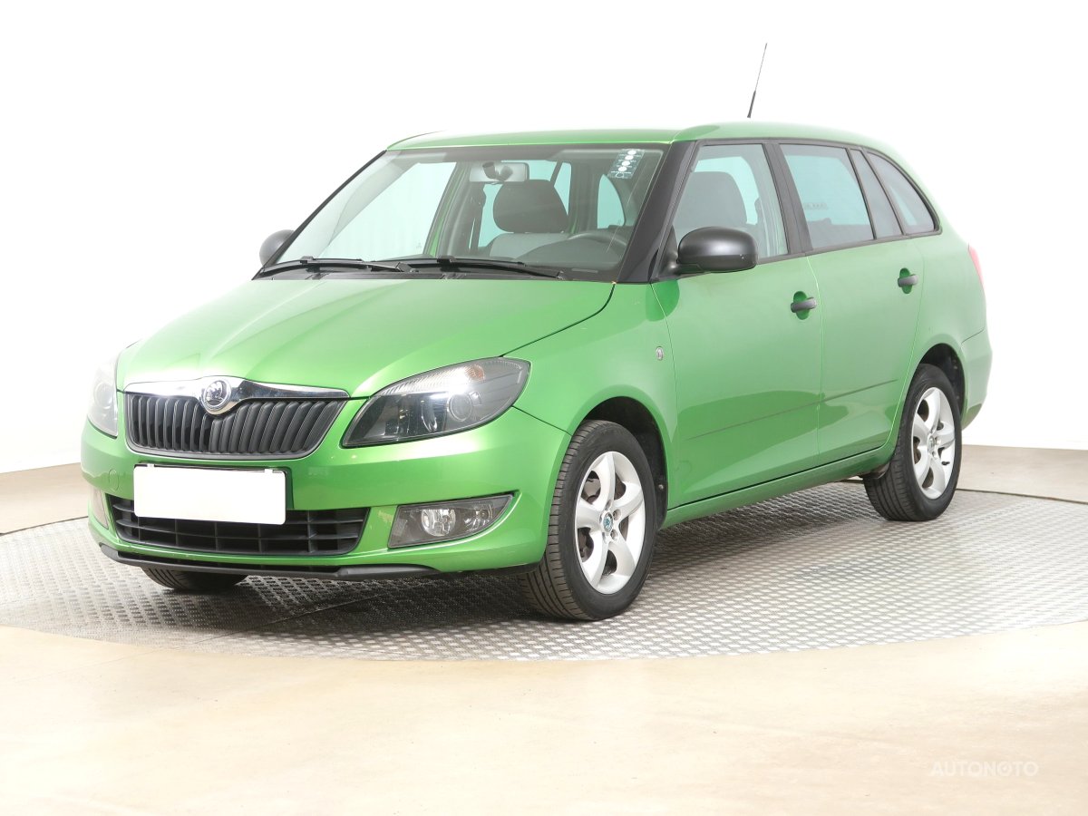 Škoda Fabia, 2013 - pohled č. 3