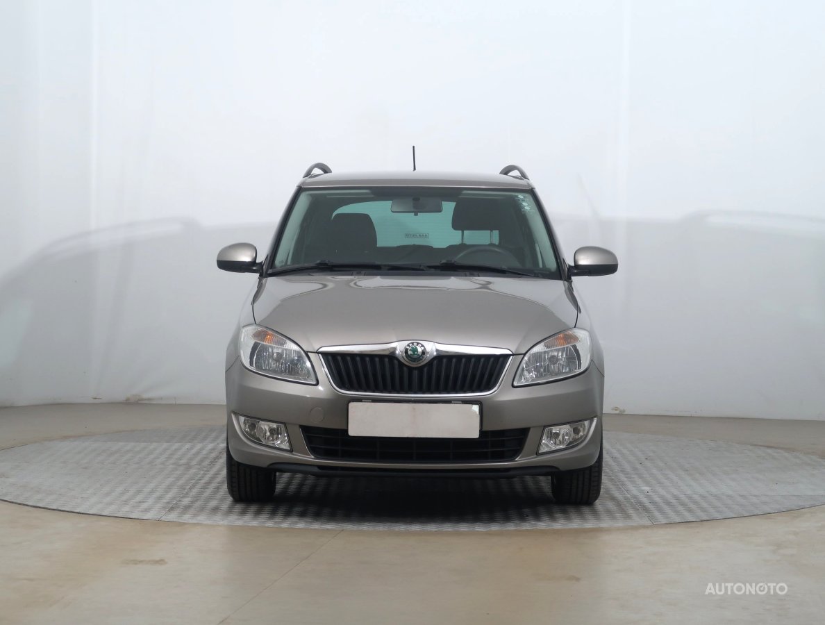 Škoda Fabia, 2012 - pohled č. 2